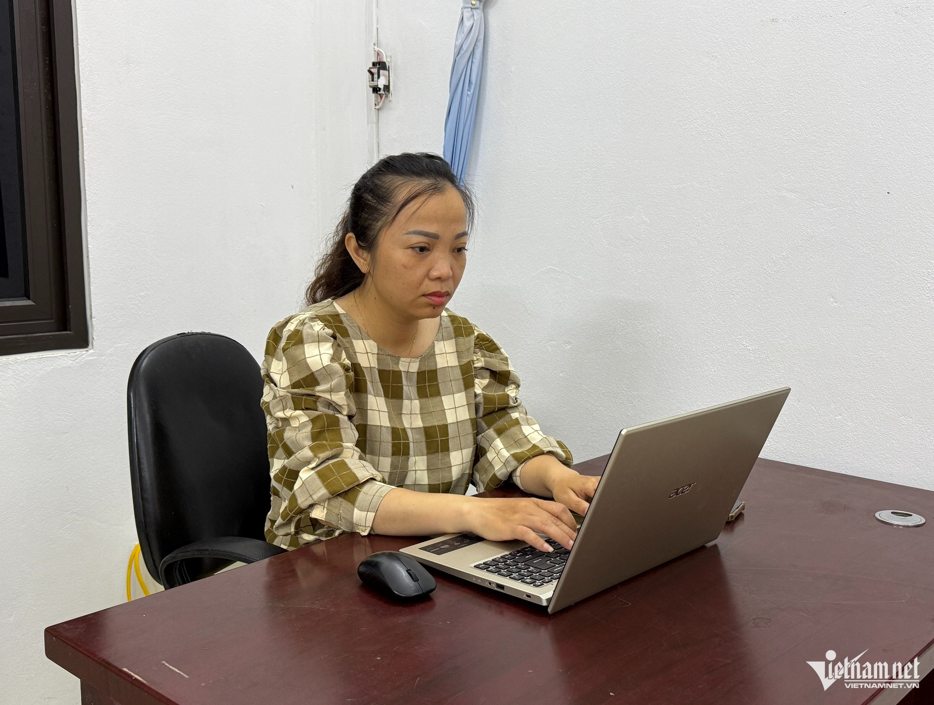 Box https://static-images.vnncdn.net/vps_images_publish/000001/000003/2026/7/1/w-phong-vien-duong-hoang-lan-1117.jpg