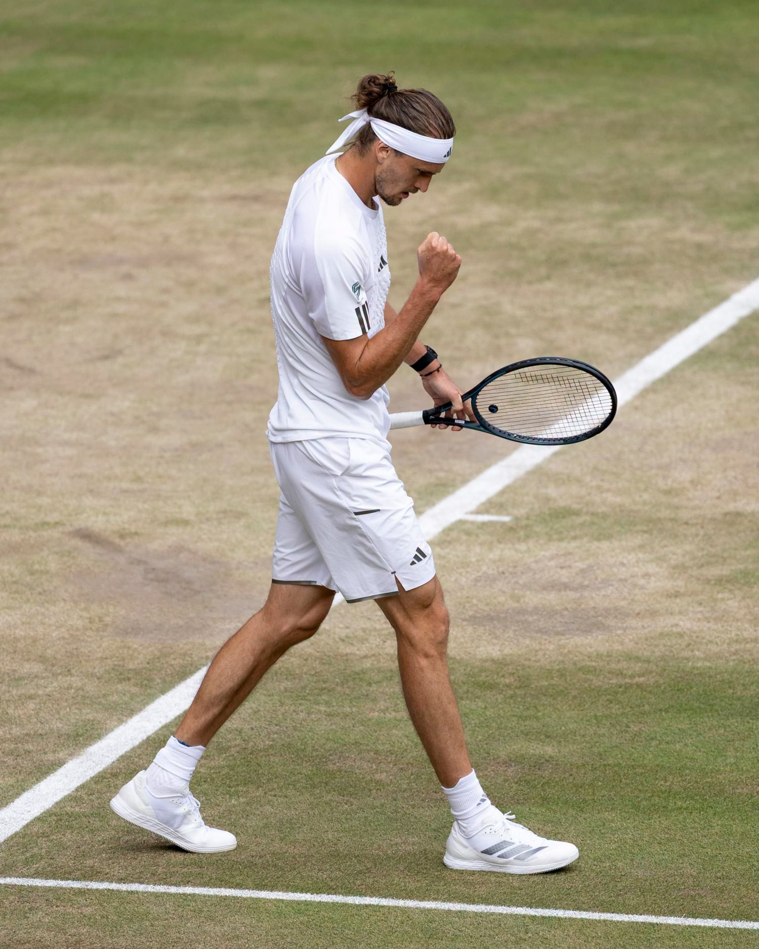 https://static-images.vnncdn.net/vps_images_publish/000001/000003/2026/7/10/alexander-zverev-1-3213.jpeg