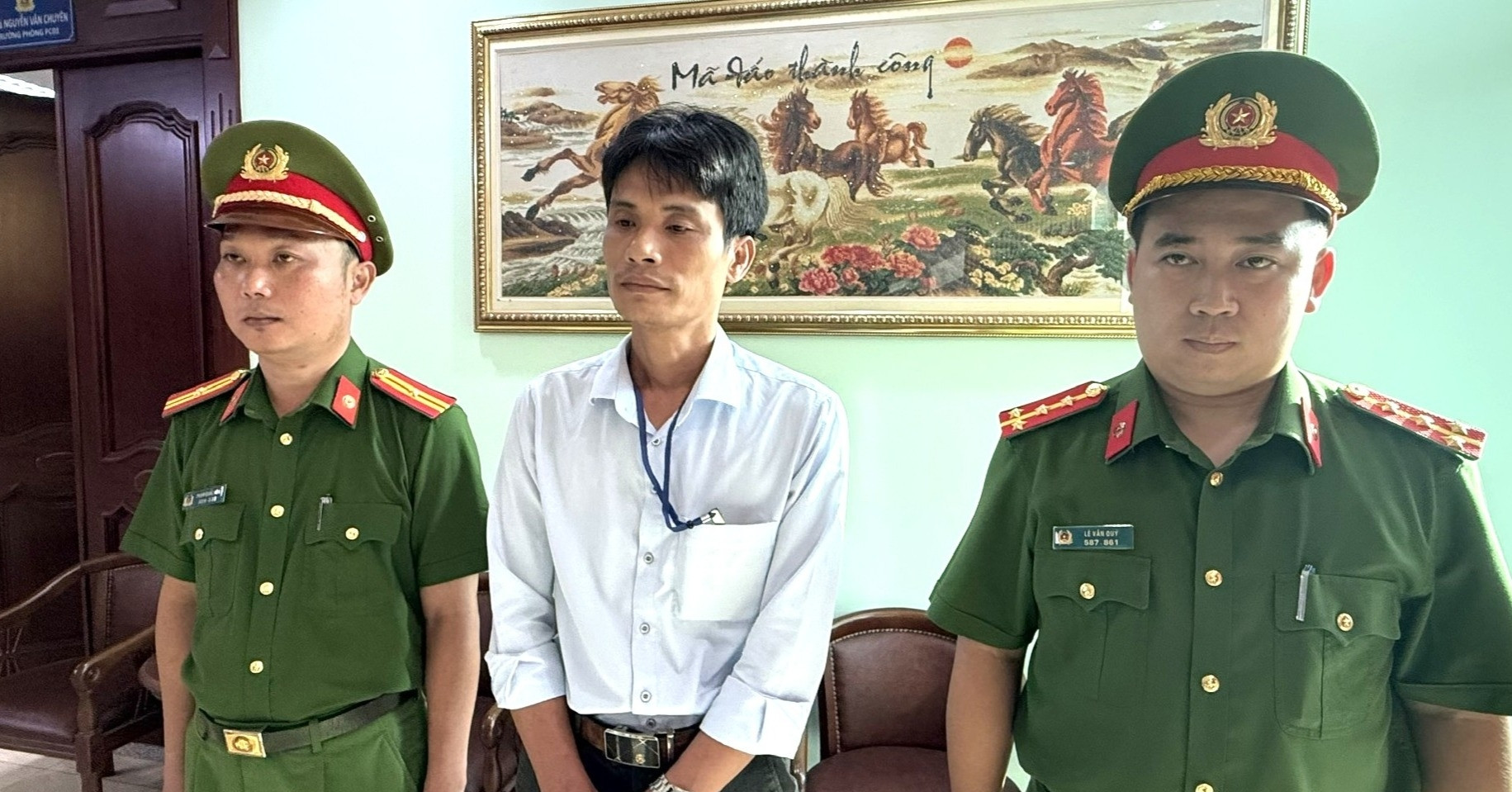 Bắt giám đốc công ty bán hơn 250 tấn phân bón giả