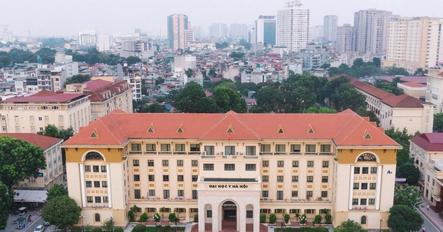 Điểm sàn Trường Đại học Y Hà Nội năm 2026 cao nhất 24 điểm