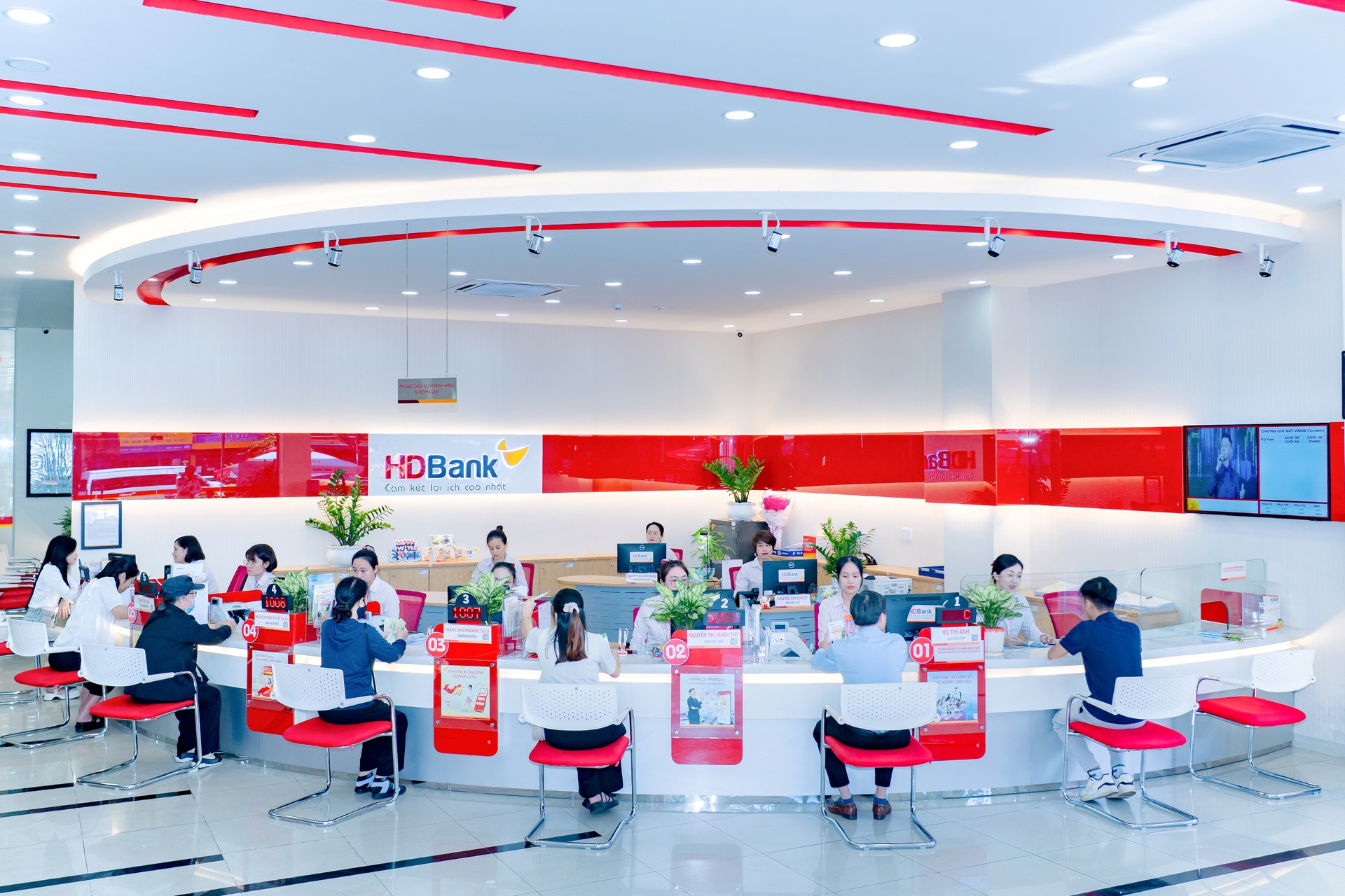HDBank tung loạt ưu đãi tài chính tiếp sức doanh nghiệp