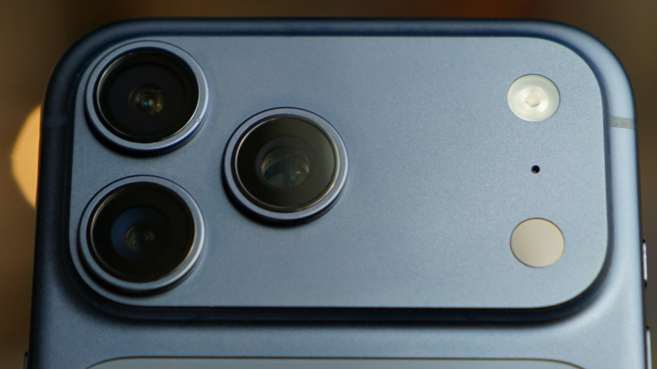 iPhone 17 Pro Max xanh.png