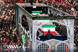 Iran an táng cố lãnh tụ Ali Khamenei, tàu thuyền qua Hormuz giảm mạnh
