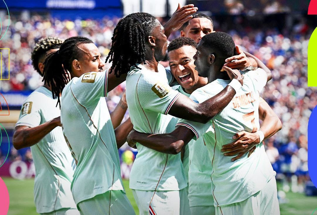 Mbappe chuộc lỗi bằng tuyệt phẩm, Pháp vào bán kết World Cup 2026