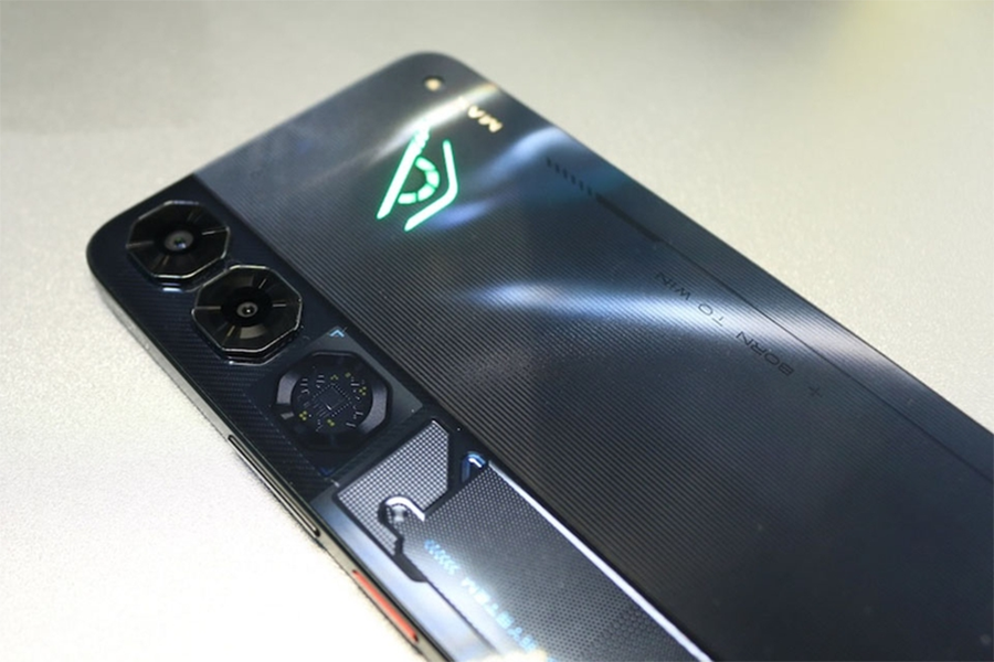 Nubia Neo 5 GT.png