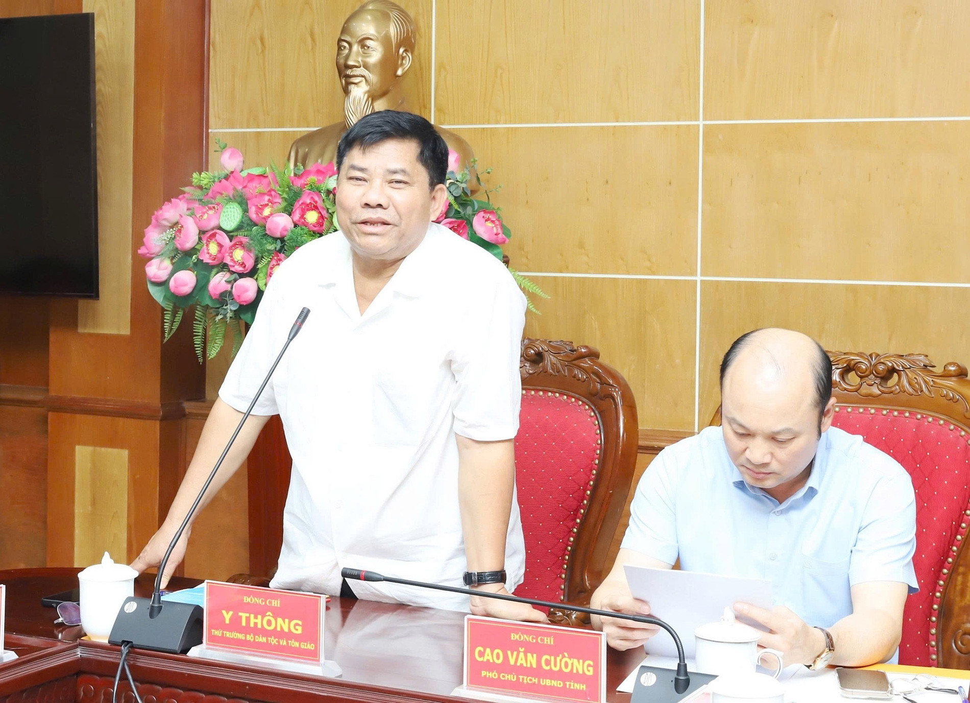 thu truong 1.jpg