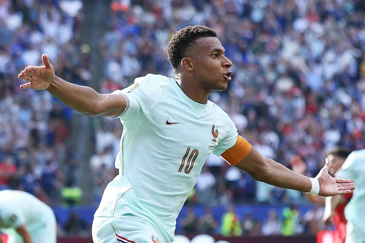 Mbappe chuộc lỗi bằng tuyệt phẩm, Pháp vào bán kết World Cup 2026
