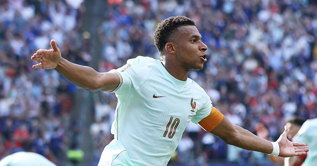 Mbappe chuộc lỗi bằng tuyệt phẩm, Pháp vào bán kết World Cup 2026