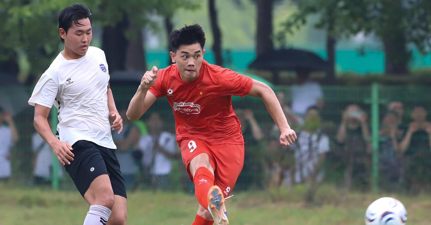 Tuyển Việt Nam và &amp;apos;liều thuốc thử&amp;apos; hạng nặng ở Hàn Quốc