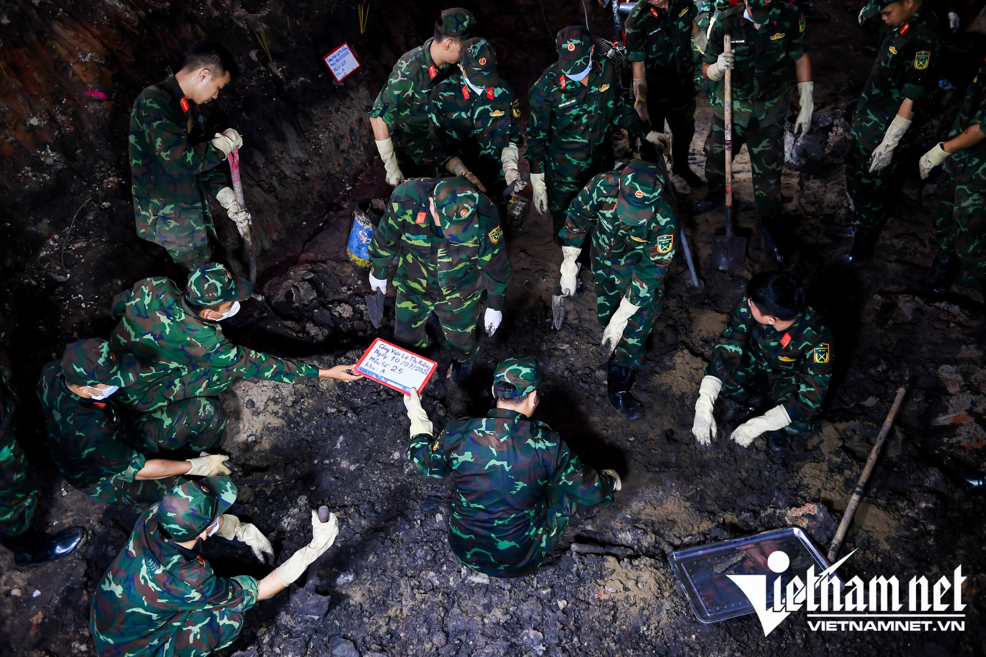 W-tìm kiếm liệt sỹ Lê Thị Riêng  nguyễn huế 32.jpg