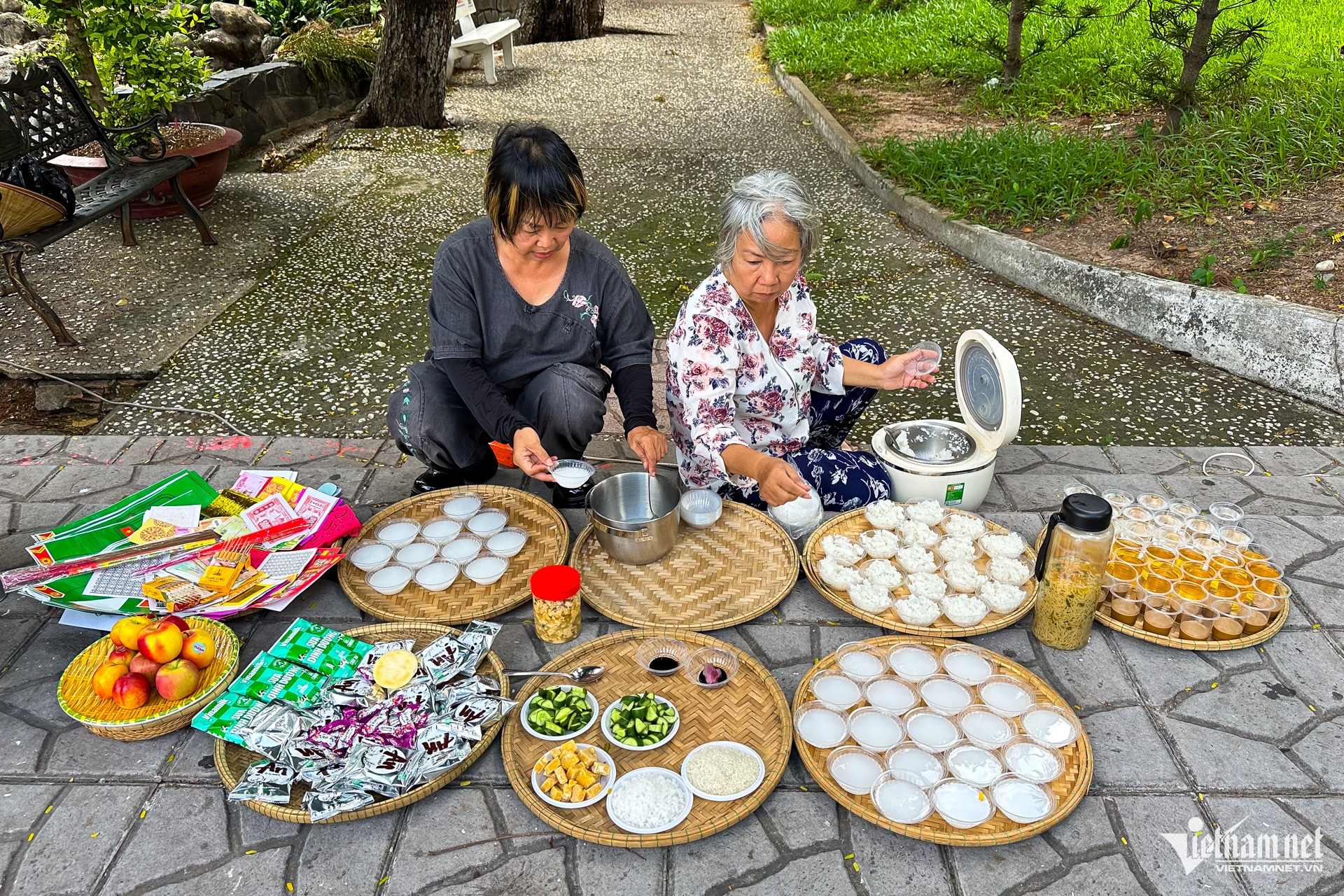 W-tìm kiếm liệt sỹ Lê Thị Riêng  nguyễn huế 39.jpg