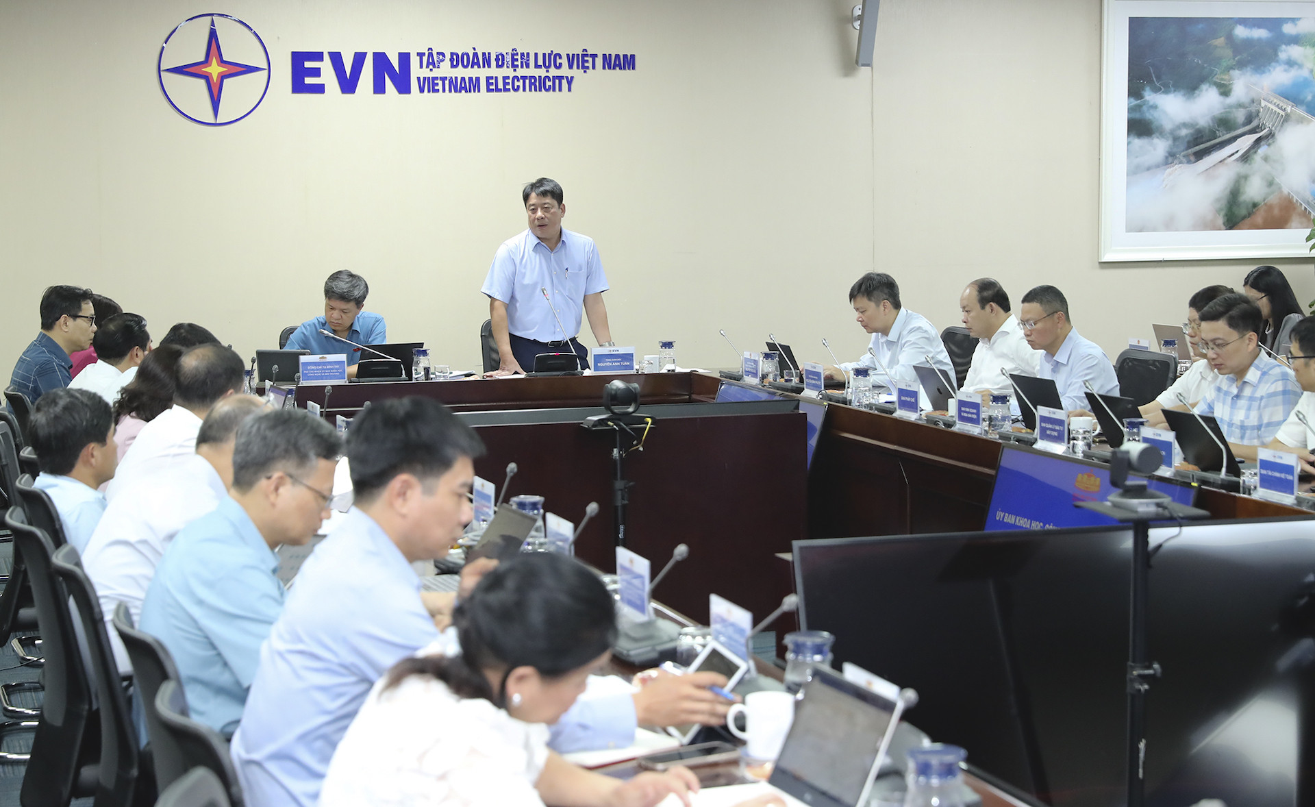 anh 1 evn b5.jpg