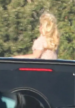 https://static-images.vnncdn.net/vps_images_publish/000001/000003/2026/7/11/batch-x17agency-com-comes-britney-spears-134011139-1074.jpg