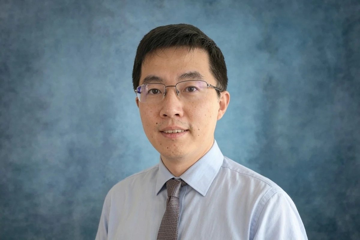 Giám đốc Google DeepMind về nước làm giáo sư Đại học sau 20 năm ở Mỹ