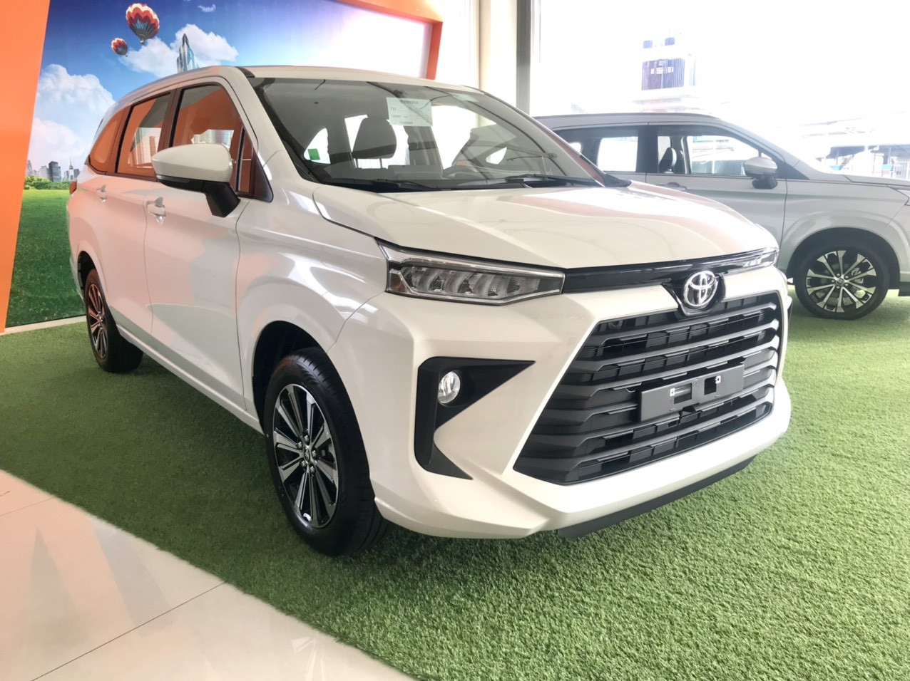 toyota avanza premio.jpg