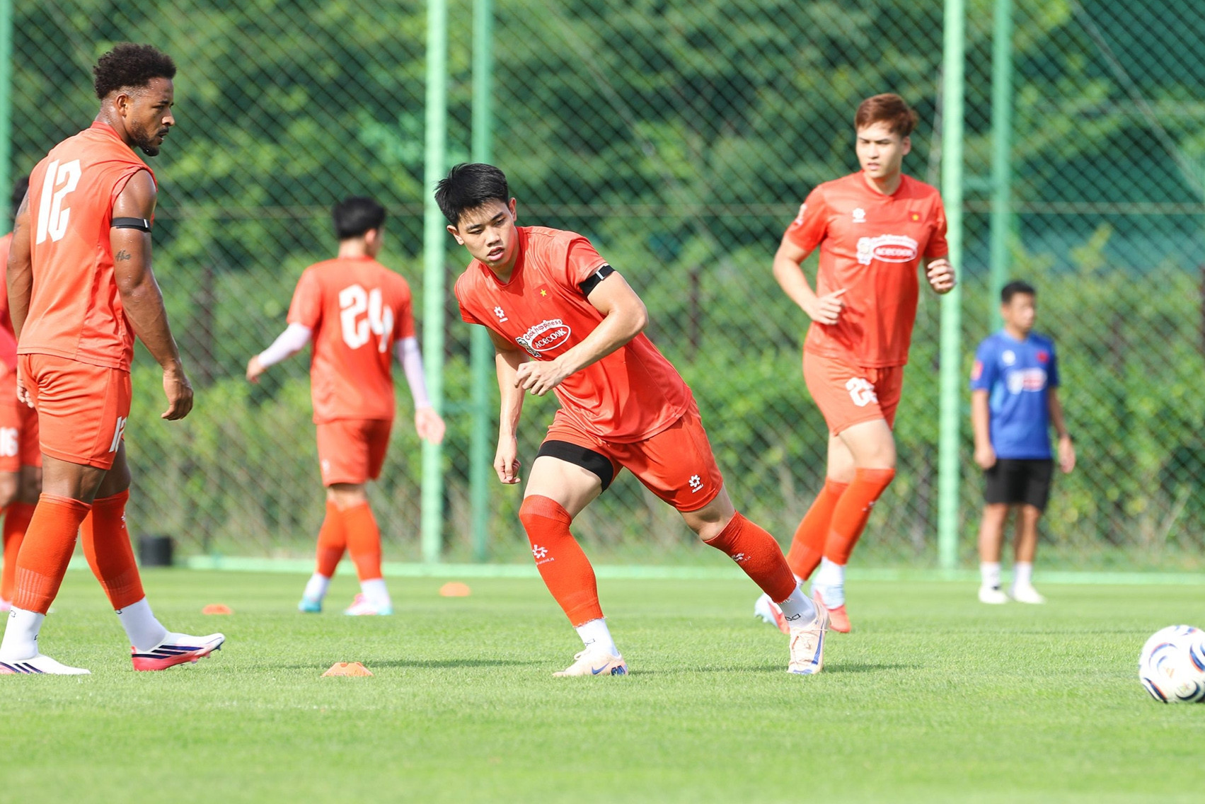 Tuyển Việt Nam tung đội hình mạnh nhất đấu Gangwon FC ở Hàn Quốc?