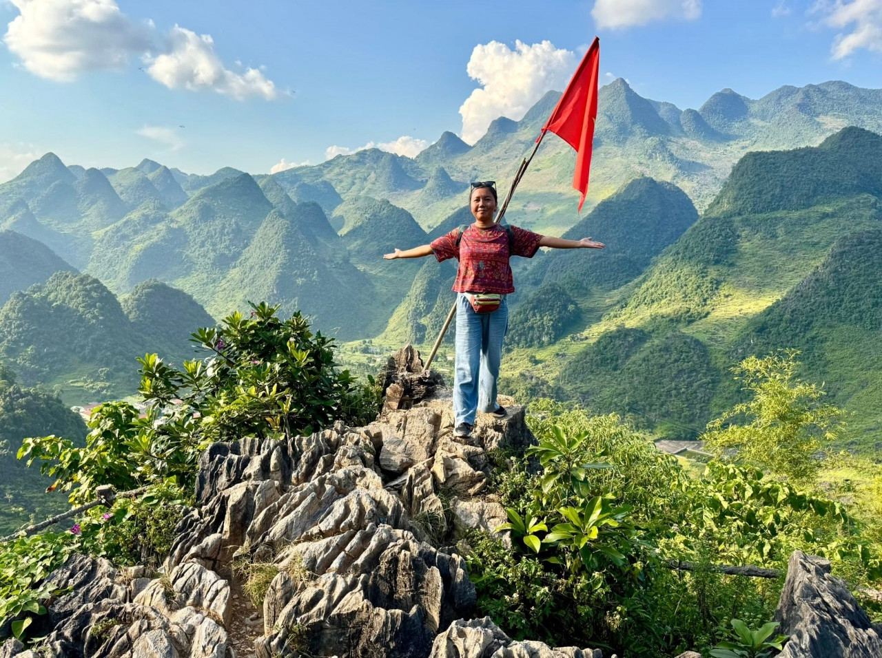https://static-images.vnncdn.net/vps_images_publish/000001/000003/2026/7/12/ha-giang-2-2343.jpg