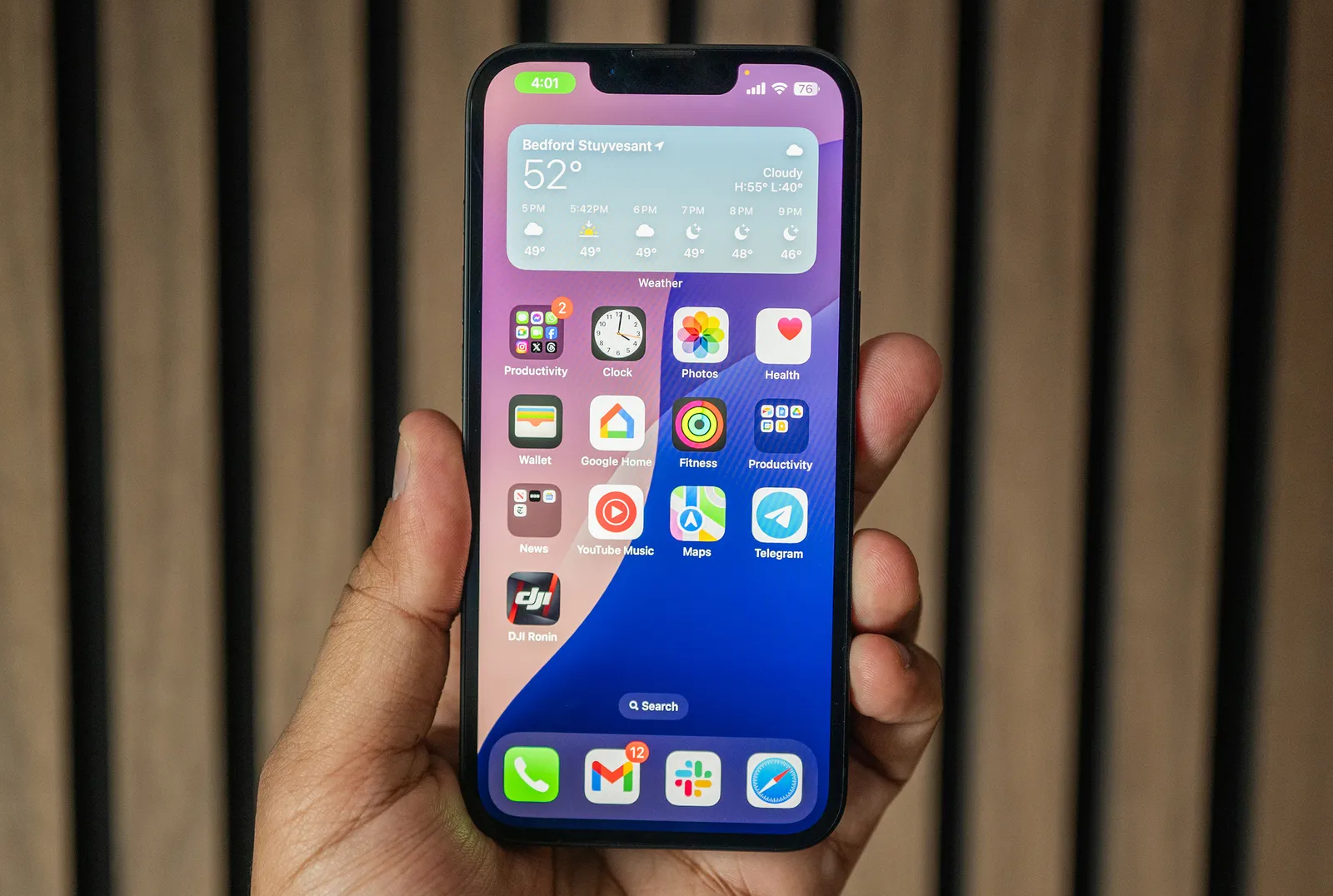 iPhone 16e 2.png