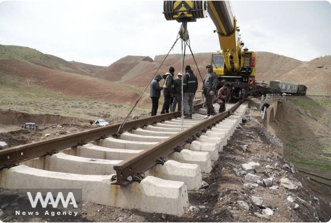Iran sửa chữa tuyến đường sắt trọng yếu. Ảnh: WANA