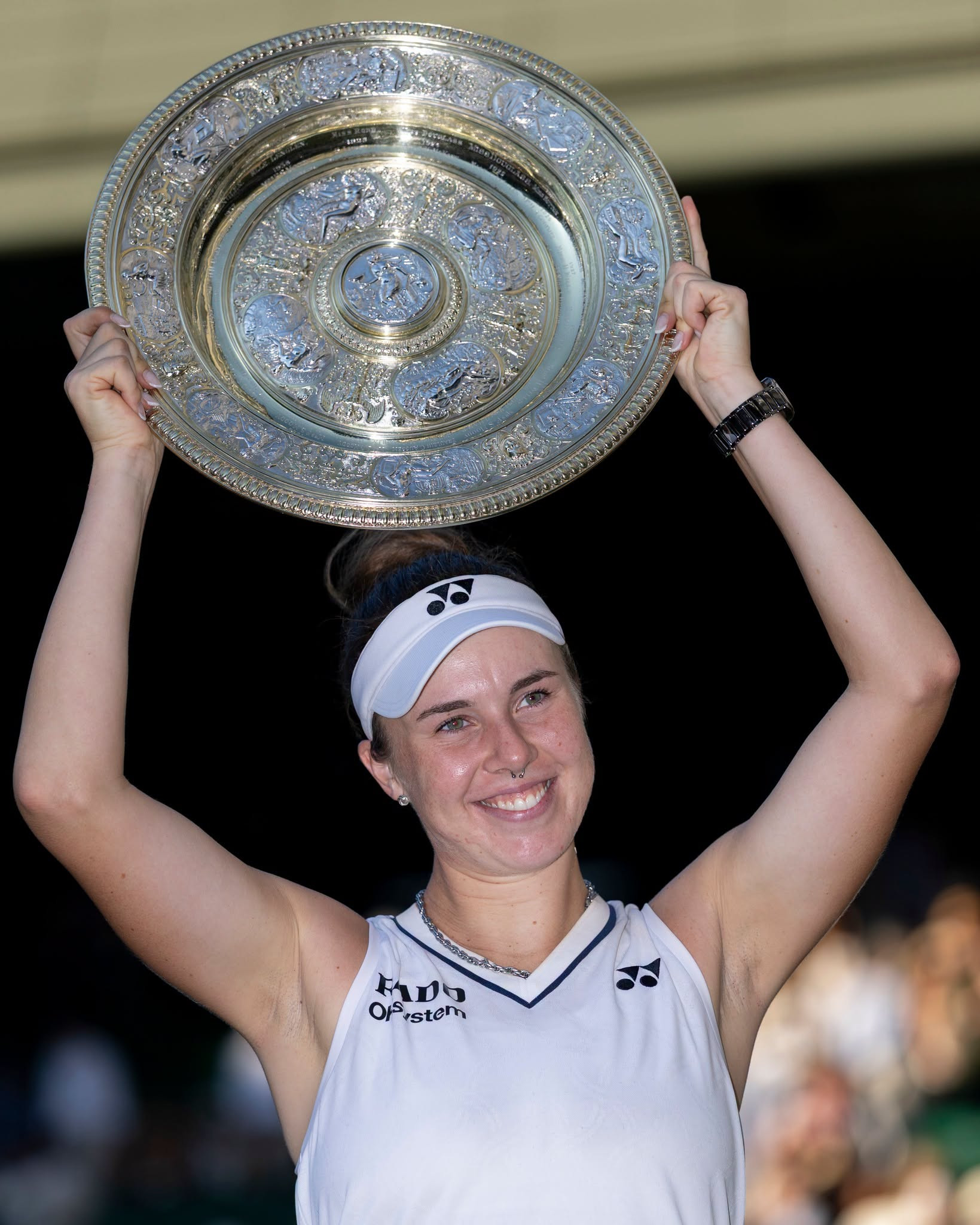 https://static-images.vnncdn.net/vps_images_publish/000001/000003/2026/7/12/linda-noskova-3-85.jpeg
