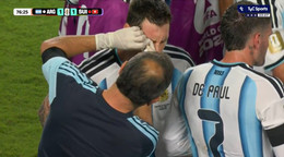 messi chay mau mat.jpg