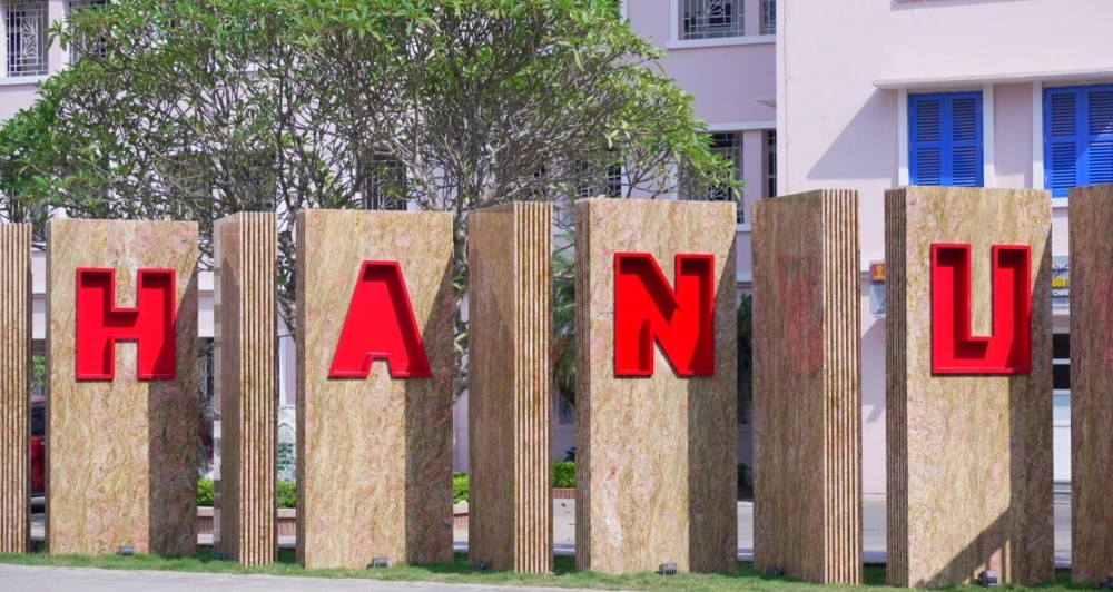 Một trường đại học &amp;apos;trừ 3&amp;apos; trong cách tính quy đổi mức điểm trúng tuyển, vì sao?