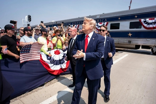 Ông Trump đạt thỏa thuận khánh thành cây cầu 4,7 tỷ USD nối Mỹ với Canada