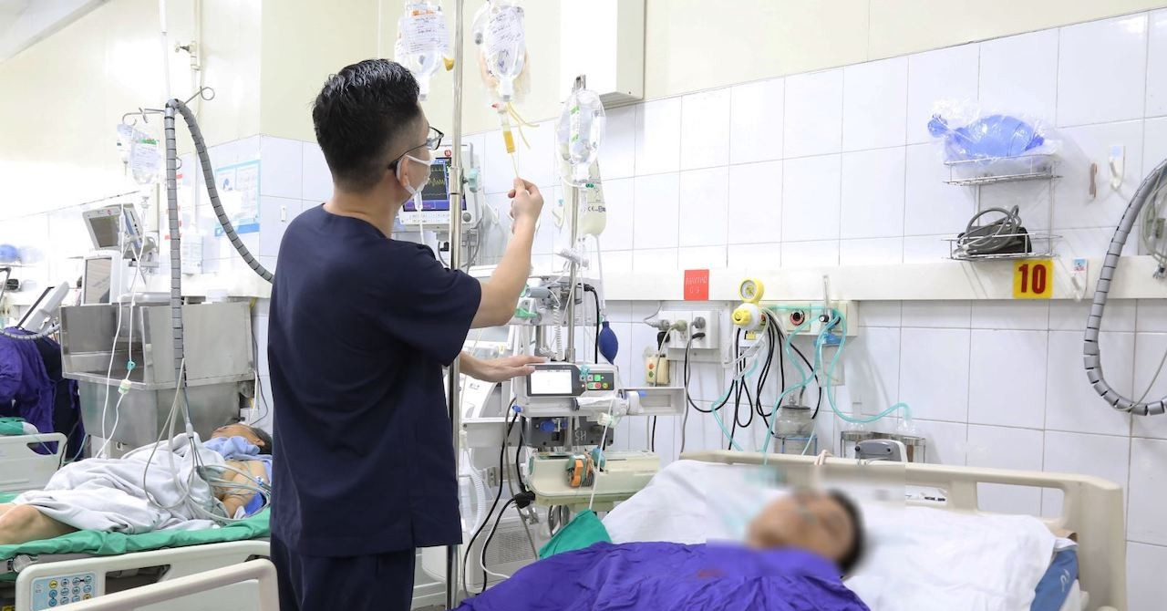 Cứu sống bệnh nhân nhảy cầu Bãi Cháy đa chấn thương nguy kịch