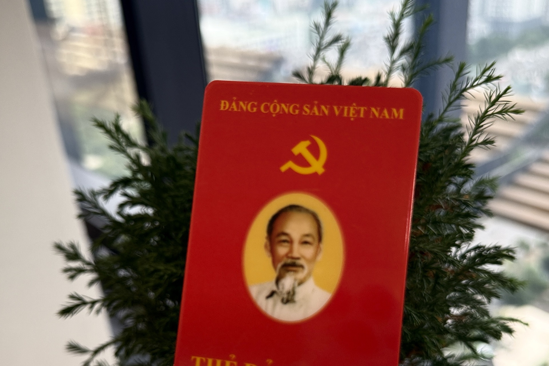 Hỗ trợ đảng viên thực hiện 4 thủ tục hành chính trên môi trường điện tử