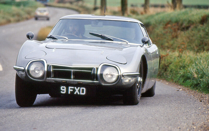 أجمل تصاميم السيارات في تاريخ صناعة السيارات. 22 54 toyota gt_1_0_0_0_0_0.jpg
