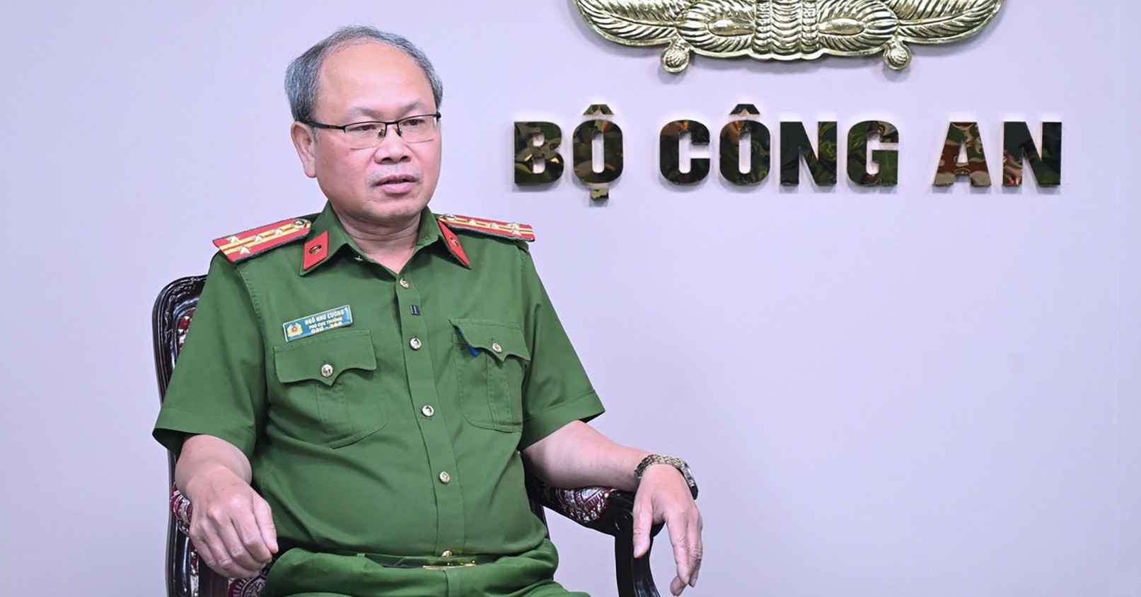 Đại tá công an lý giải quy định &amp;apos;người thân đến nhà ở qua đêm phải thông báo lưu trú&amp;apos;