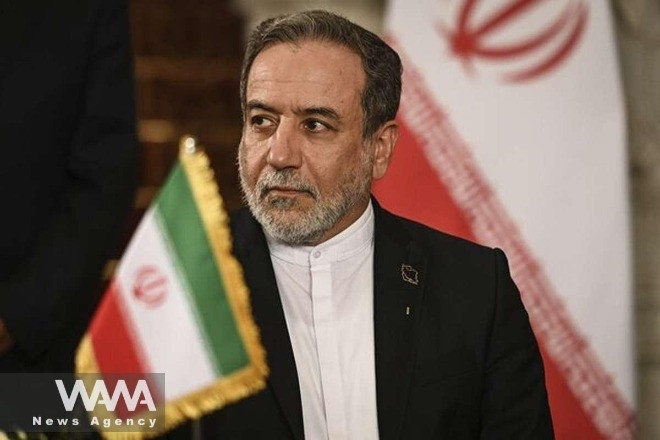 Iran lên tiếng về việc ông Trump muốn thu phí 20% ở eo biển Hormuz