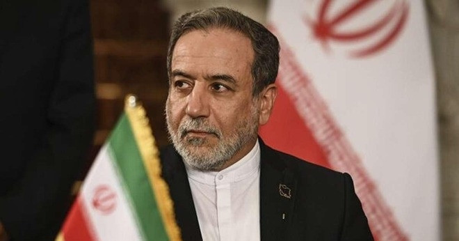 Iran lên tiếng về việc ông Trump muốn thu phí 20% ở eo biển Hormuz