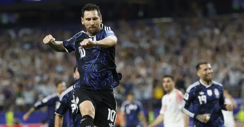 Messi và Argentina được ‘tiên tri’ khó tin, Anh tan mộng World Cup