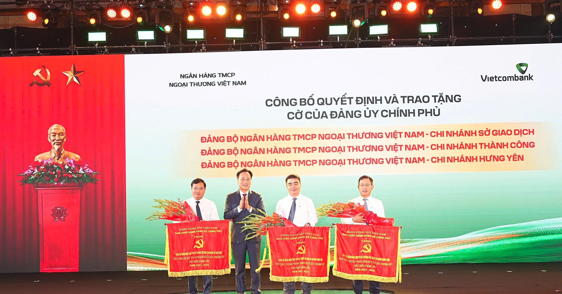 Vietcombank 6 tháng đầu năm: Mở rộng động lực tăng trưởng