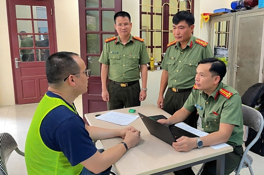  Bản tin cuối ngày 15/7: Triệt phá đường dây đánh bạc hàng nghìn tỷ đồng 