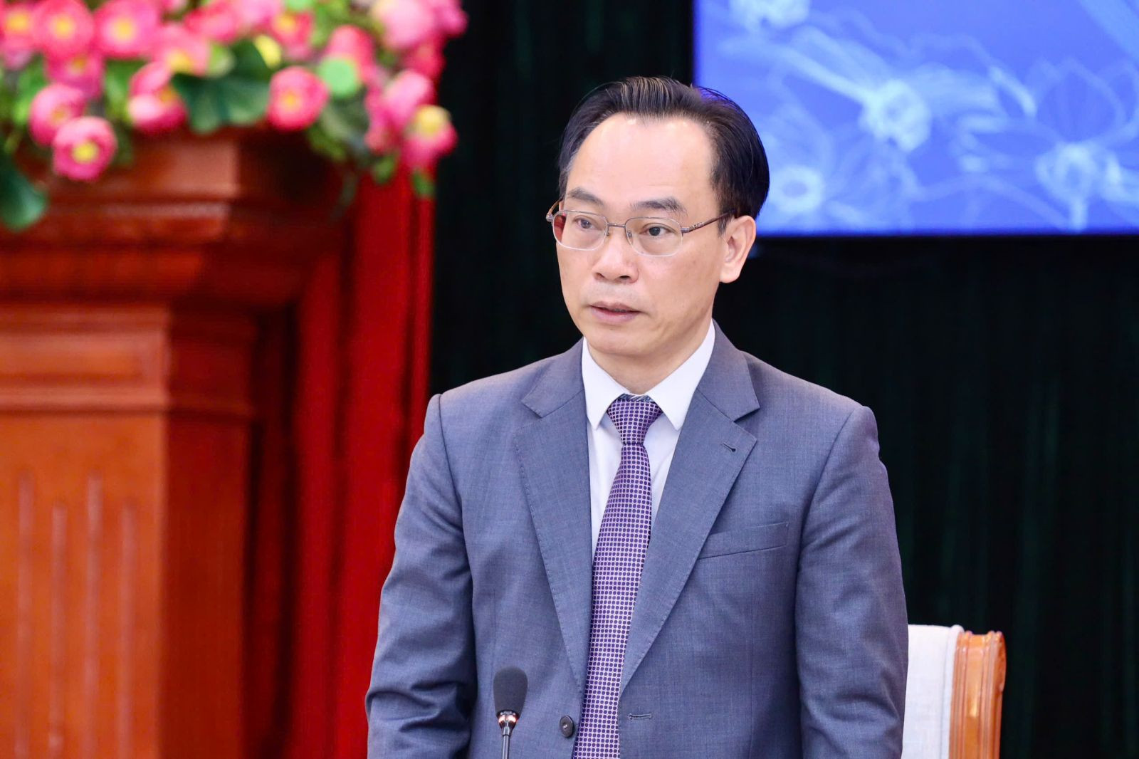 Bộ trưởng GD ĐT Hoàng Minh Sơn.jpg