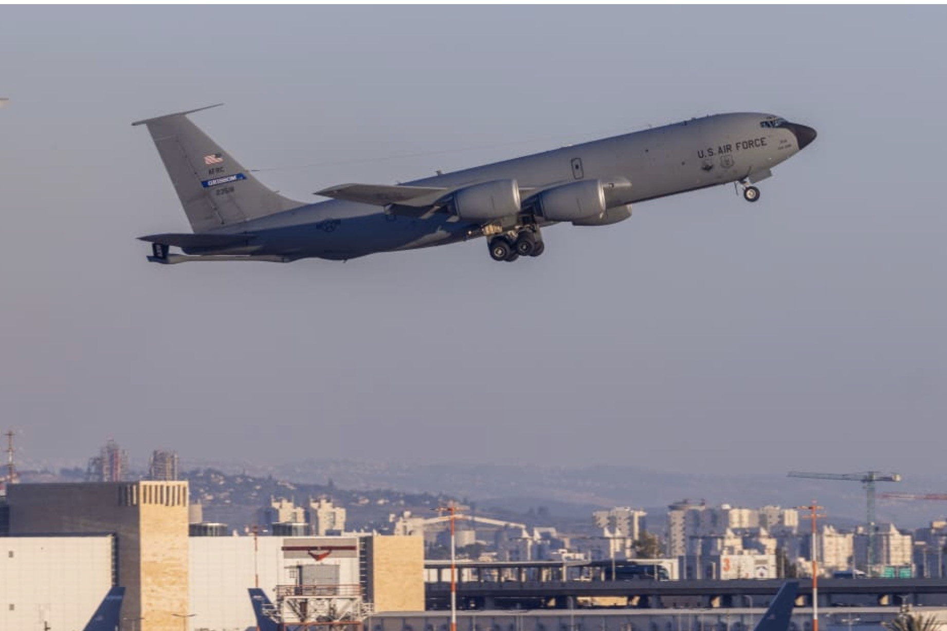 CENTCOM phản đối Israel siết hoạt động của máy bay tiếp nhiên liệu Mỹ