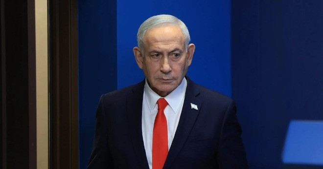Israel cảnh báo Iran, ông Trump bỏ kế hoạch thu phí ở Hormuz