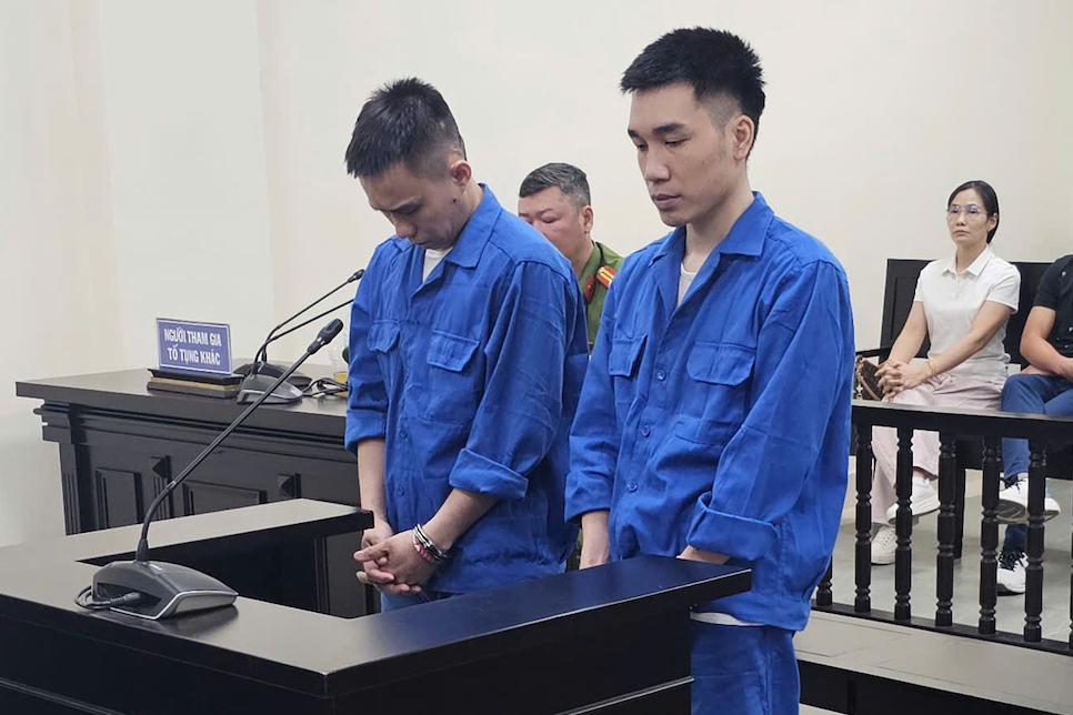 Lời khai của 2 kẻ cướp 16 cây vàng trên người bà chủ nhà nghỉ ở Hà Nội