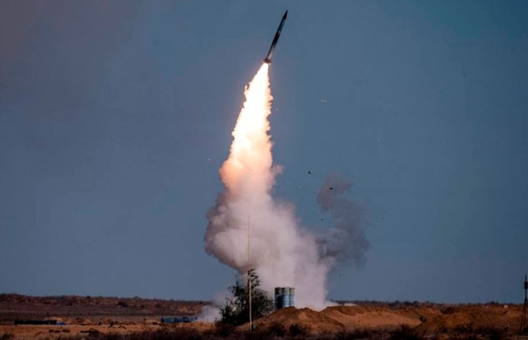Thổ Nhĩ Kỳ bán tên lửa S-400 cho nước vùng Vịnh, tên lửa công nghệ số 1 của Nga lợi hại ra sao?