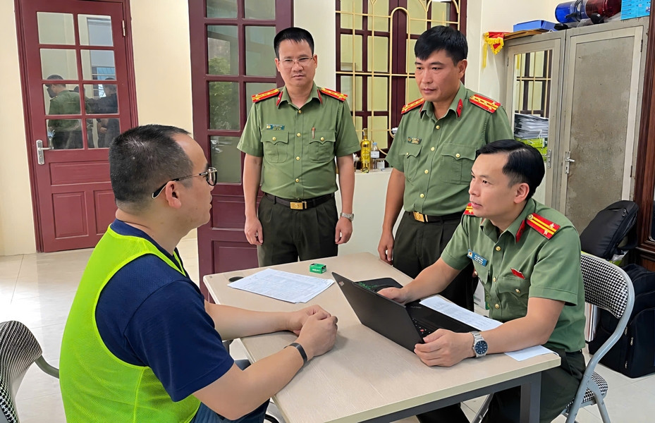 Triệt phá đường dây đánh bạc hàng nghìn tỷ đồng, nhiều thành viên có học vấn cao