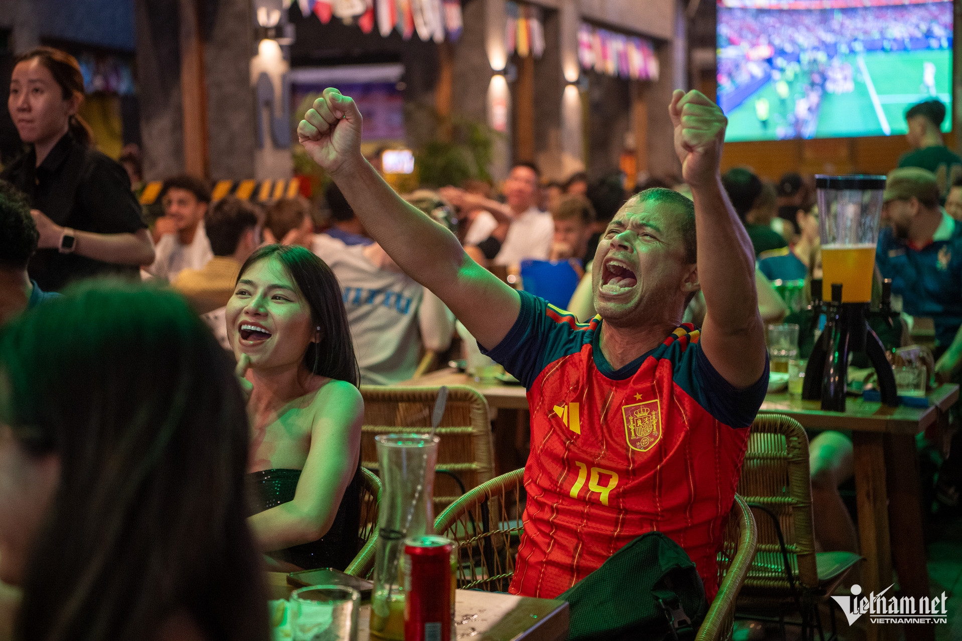 W-CĐV nước ngoài xem world cup 2026 Tuấn Hùng 25.jpg