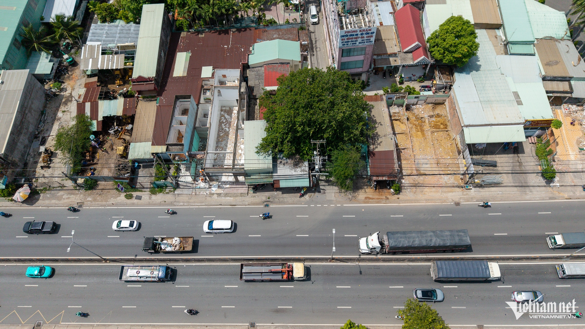 W-Giải toả mặt bằng Quốc lộ 1   Tuấn Hùng 16.jpg