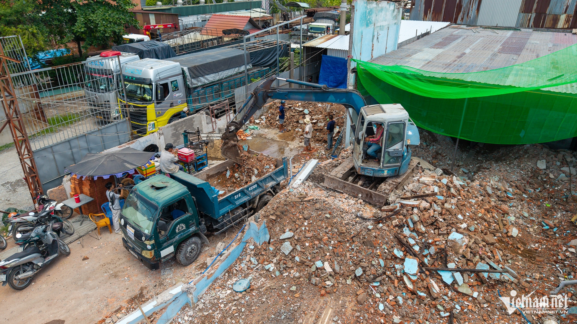 W-Giải toả mặt bằng Quốc lộ 1   Tuấn Hùng 36.jpg