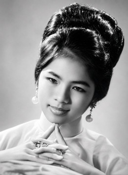 Xuan Lan 001.jpg