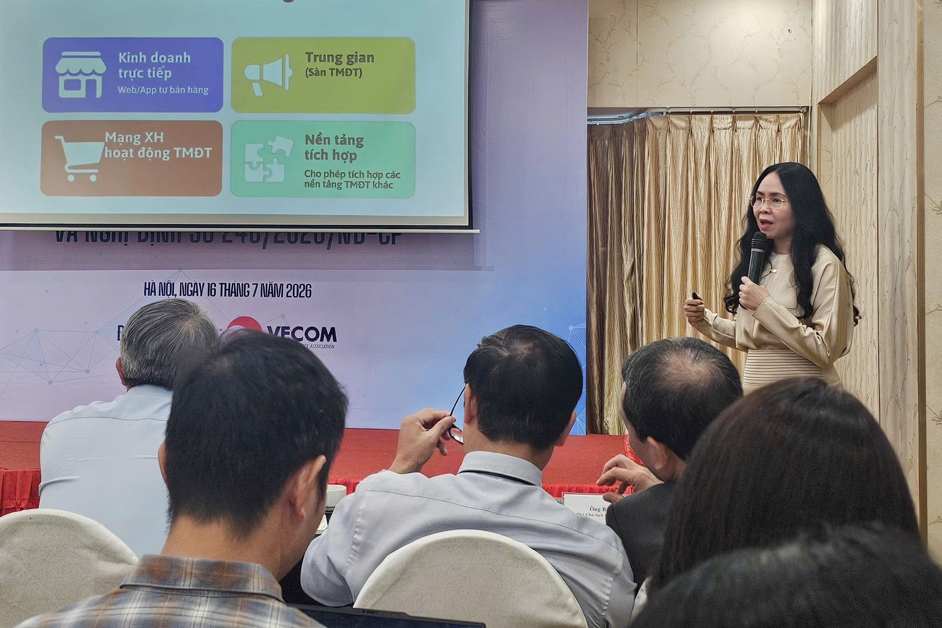 Phổ biến Luật Thương mại điện tử để người kinh doanh online “làm đúng từ đầu”