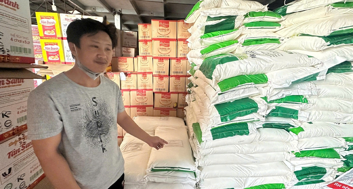 Triệt phá đường dây bột ngọt, hạt nêm giả suýt lọt vào hàng chục nghìn mâm cơm