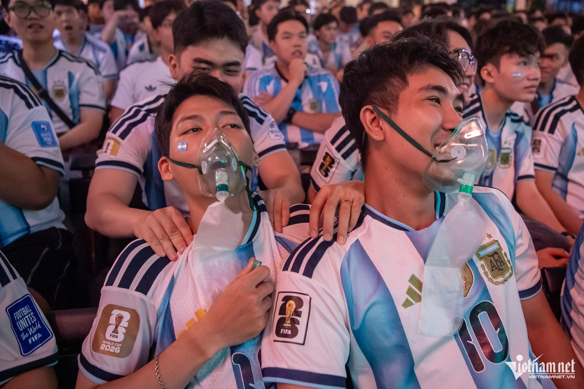 W-Fan messi xem trận bán kết worldcup 2026 Tuấn Hùng 45.jpg