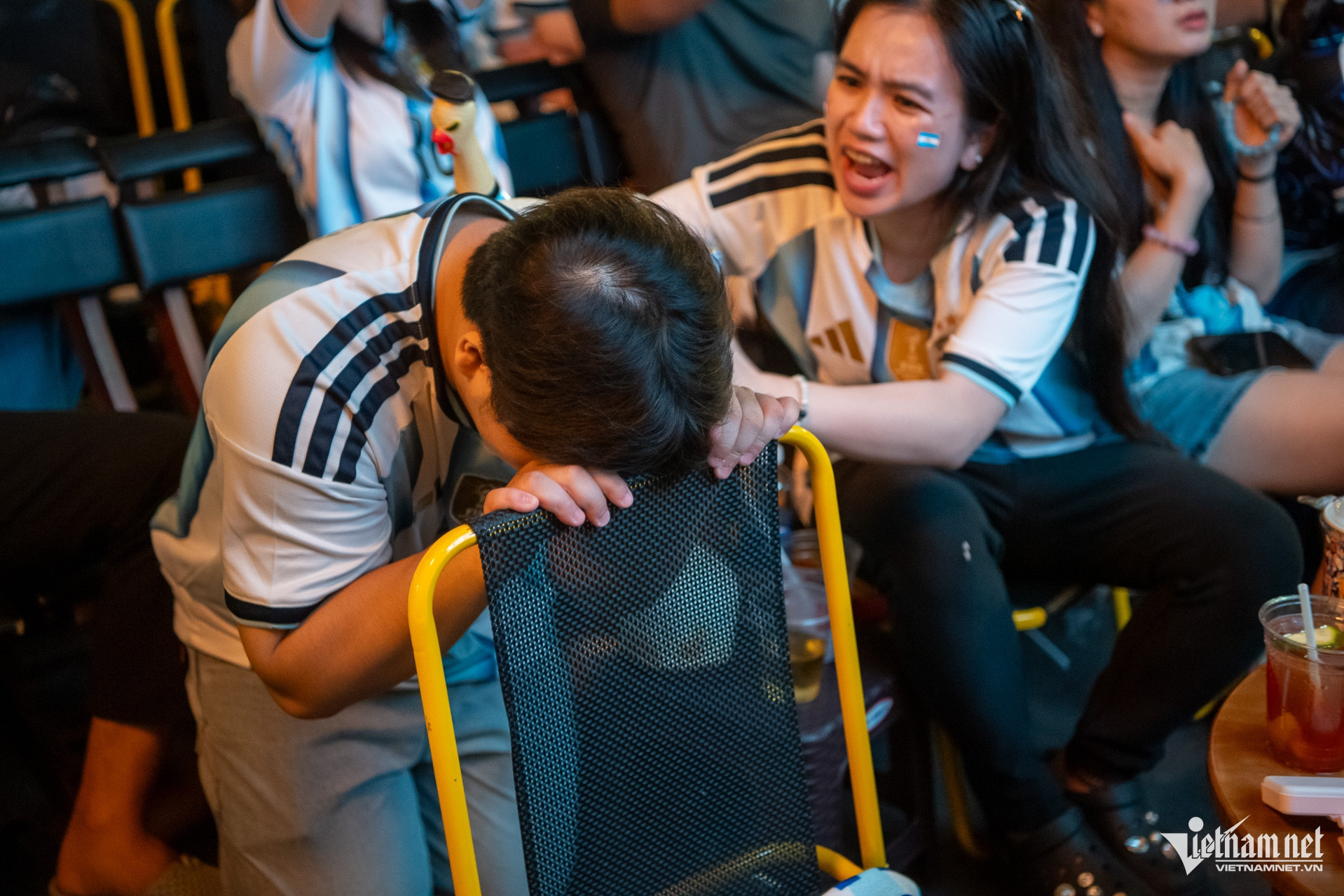 W-Fan messi xem trận bán kết worldcup 2026 Tuấn Hùng 51.jpg